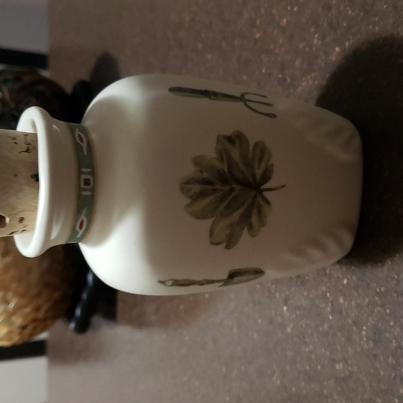 Pfaltzgraff Naturewood spice jar with cork as lid.  THYME. - Picture 6 of 6